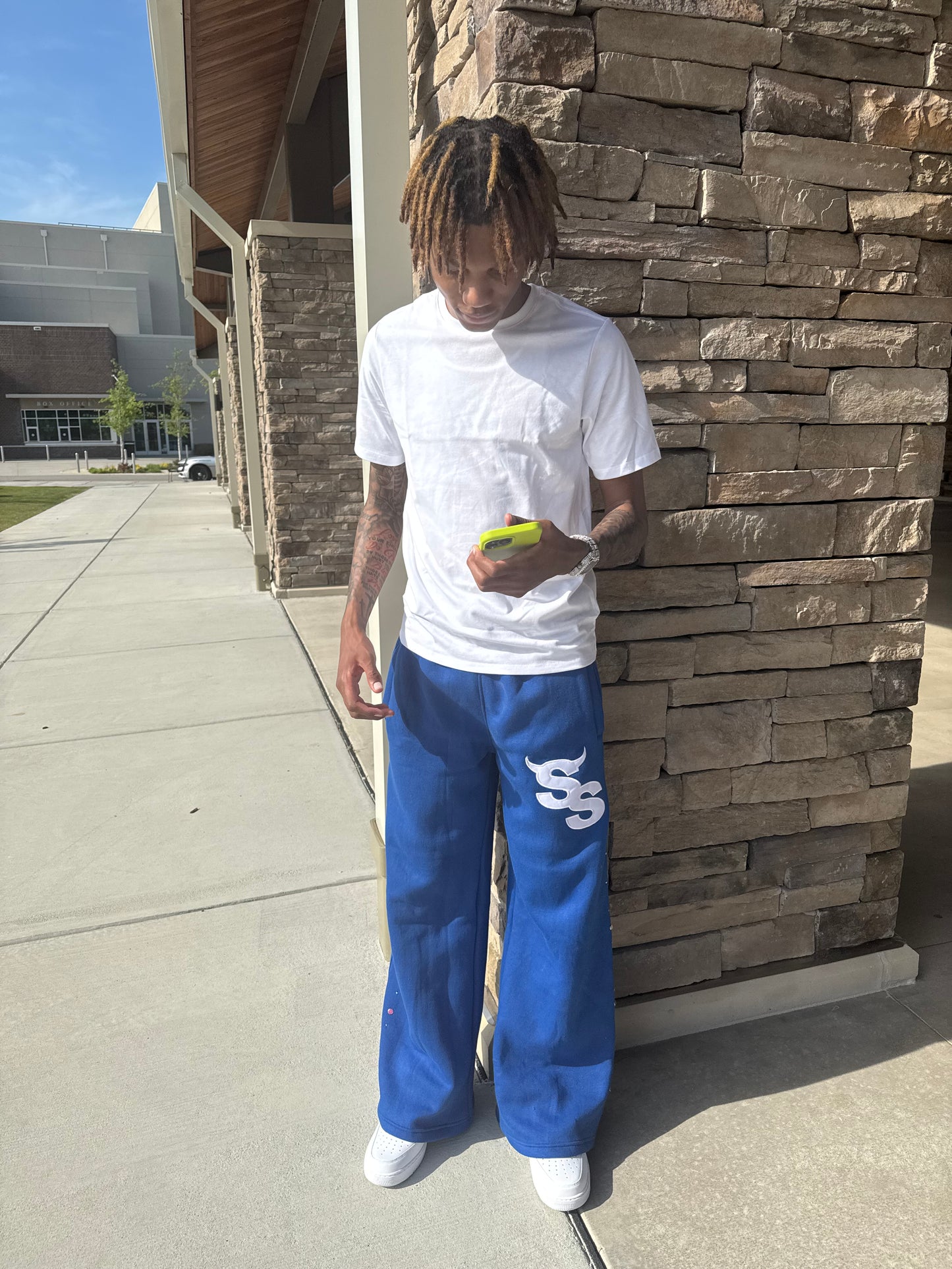 BLUE GEMS SWEATS